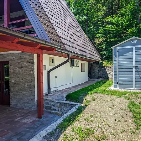 Holiday home Vikendica Stella Bihac